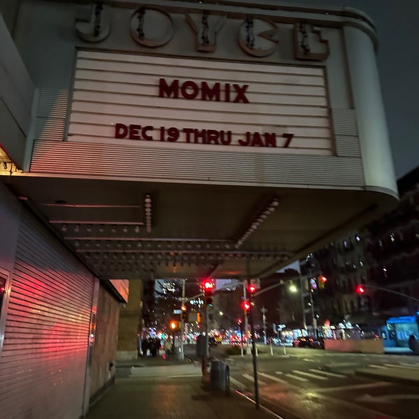 12/25/2023 tarihinde Davidziyaretçi tarafından The Joyce Theater'de çekilen fotoğraf