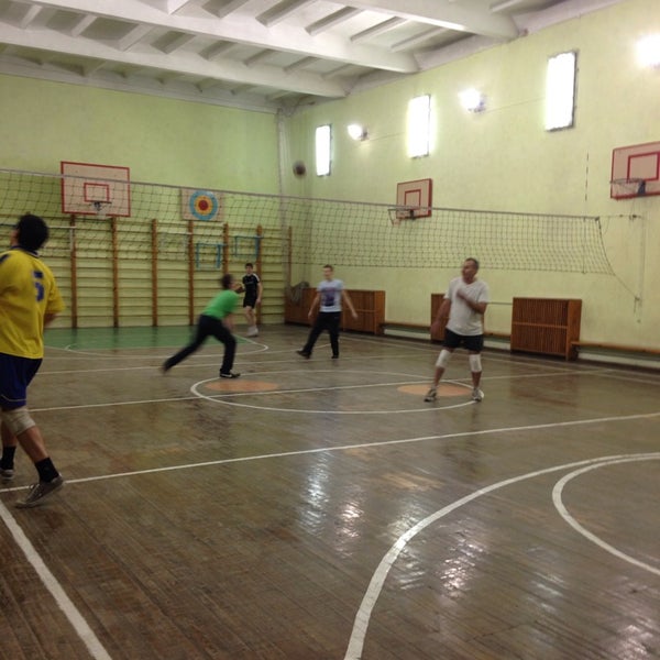 Школа в краснодаре мбоу сош №1. Учителя 19 школы чита. Школа 19 50. 19 школа новочебоксарск. Школа 19 50.