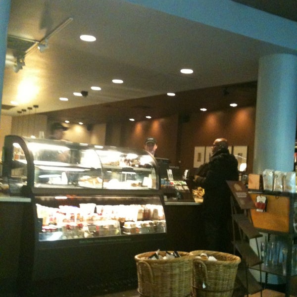 Starbucks Coffee Shop In Kew Gardens