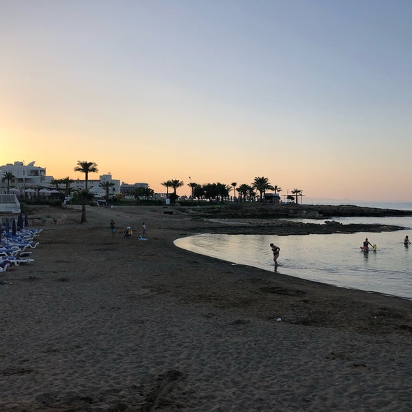Pernera Beach пляж