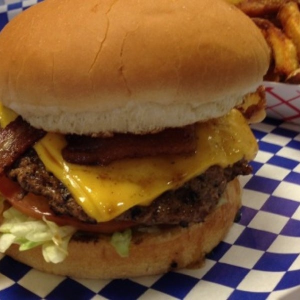 Photo taken at Meteor Hamburgers by Scott B. on 2/10/2014