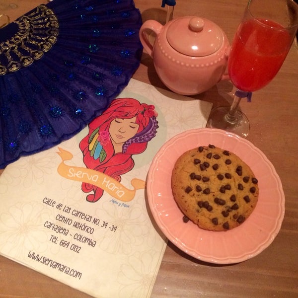 Hemosa decoración y excelente servicio! Recomendadísimas las mimosas y las galletas con chips de chocolate! 👌