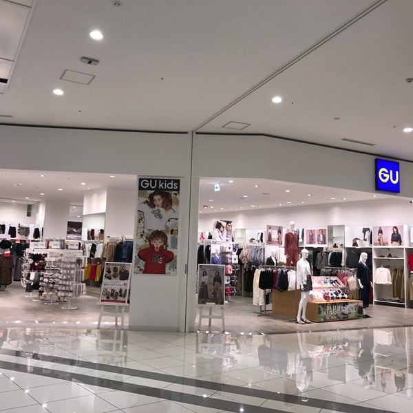 Gu Clothing Store In 常滑市 Gu Clothing Store In 常滑市