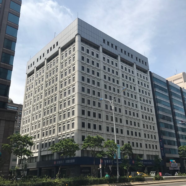 Photos At Sinopac永豐銀行營業部 1 Tip From 47 Visitors