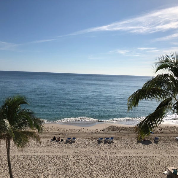 Photo taken at Pelican Grand Beach Resort &amp; Spa by Ersan K. on 11/27/2018