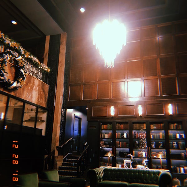 12/29/2018에 Jonny B.님이 Hotel Phillips, Curio Collection by Hilton에서 찍은 사진