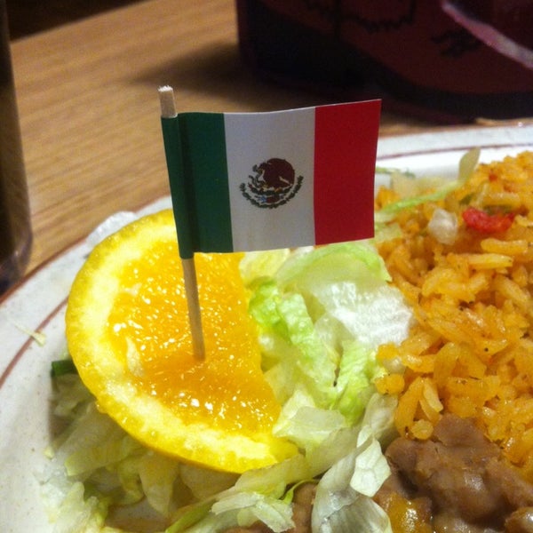 Снимок сделан в Pancho&#39;s Mexican Restaurant пользователем Edina A. 12/9/2013