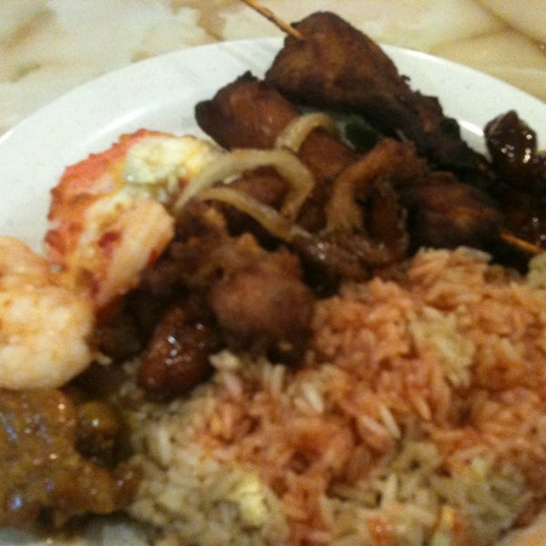 Photo taken at Hibachi Grill Asian Buffet by Michael L. on 7/31/2013