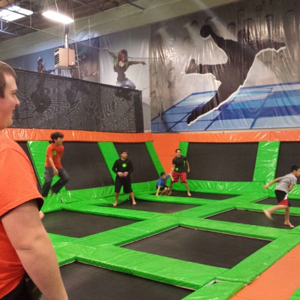 Photo taken at Elevated Sportz Ultimate Trampoline Park &amp; Event Center by Leah R. on 1/25/2014
