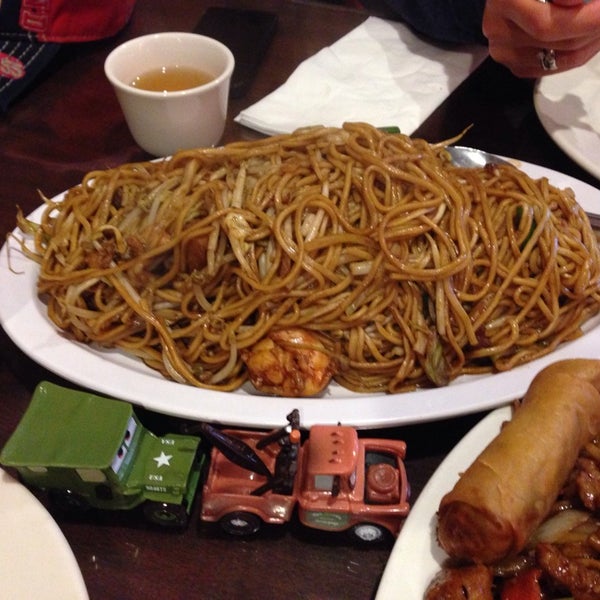 Photo prise au Chen&#39;s Chinese Restaurant par Grigory S. le1/3/2014