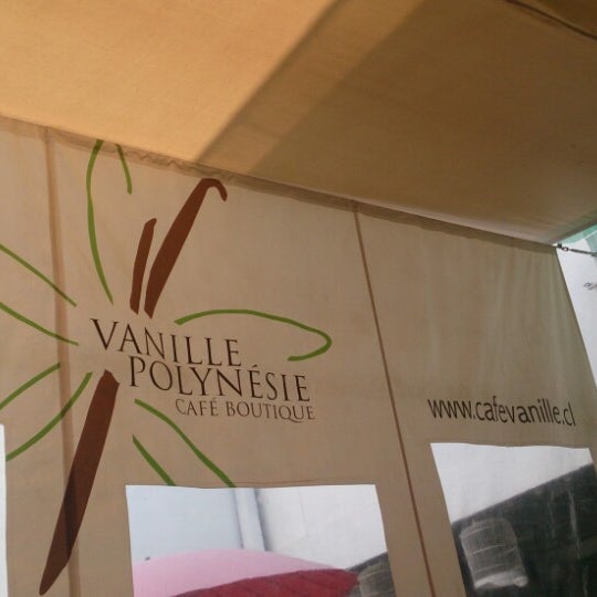 รูปภาพถ่ายที่ Vanille Polynesie Cafe Boutique โดย Patrick L. เมื่อ 10/4/2014