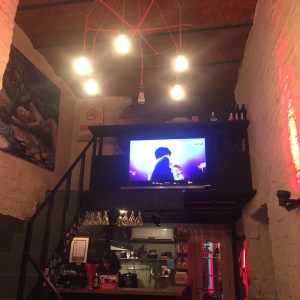 2/7/2016 tarihinde A.Soner K.ziyaretçi tarafından SNOG Cafe&amp;Preclub'de çekilen fotoğraf