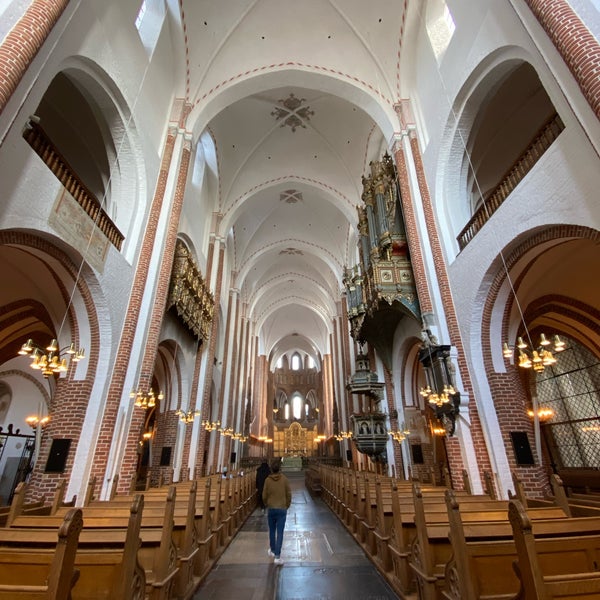 Das Foto wurde bei Roskilde Domkirke | Roskilde Cathedral von Brian T. am 4/2/2022 aufgenommen