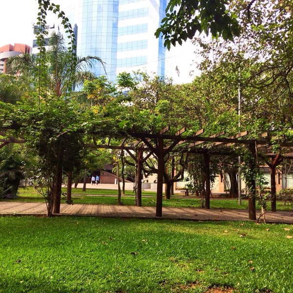 Praça General Gentil Falcão - Praça em São Paulo