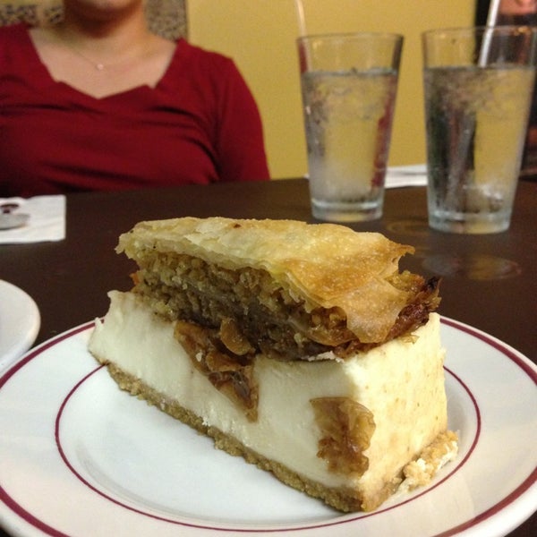 1/20/2013にSarah G.がCafe Pita [Restaurant Coffee Dessert]で撮った写真