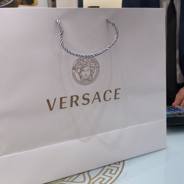 Signature Dea Versace