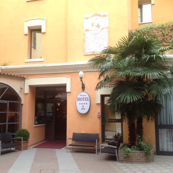 5/13/2016 tarihinde Mona P.ziyaretçi tarafından Hotel Il Guercino'de çekilen fotoğraf
