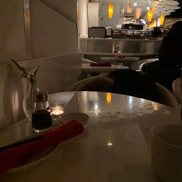 3/24/2019에 Mona س.님이 Friends Sushi에서 찍은 사진
