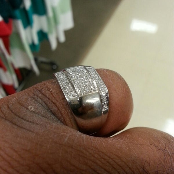 Jewelry stores deals in fairlane mall