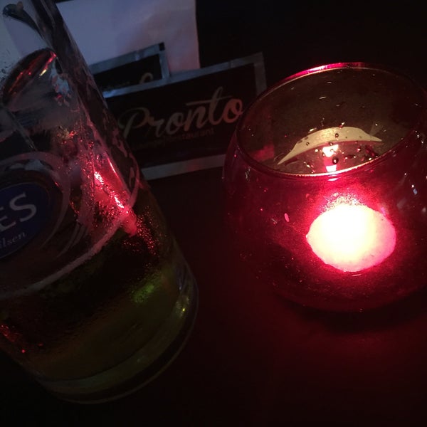 Foto scattata a Pronto Lounge Restaurant da Ibrhm C. il 5/2/2015