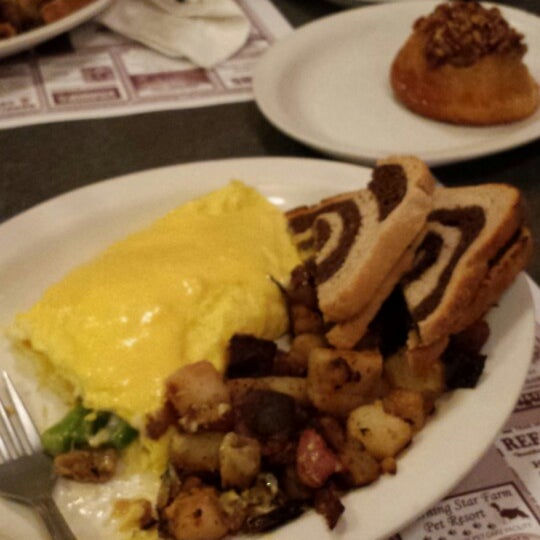 4/19/2014にRebecca S.がBill&#39;s Bread &amp; Breakfastで撮った写真