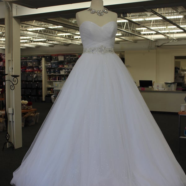 bride to be consignment locations