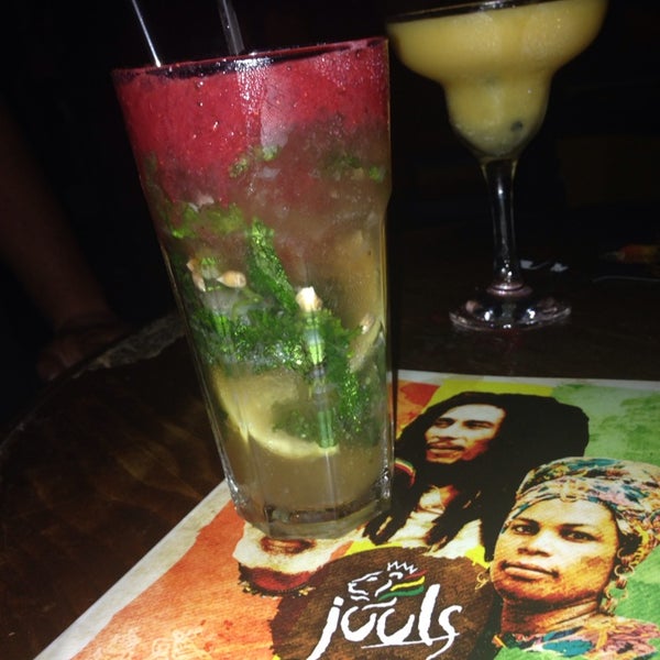 Foto tomada en Juuls Reggae, Chillout Restaurant &amp; Bar  por Анна К. el 6/13/2014