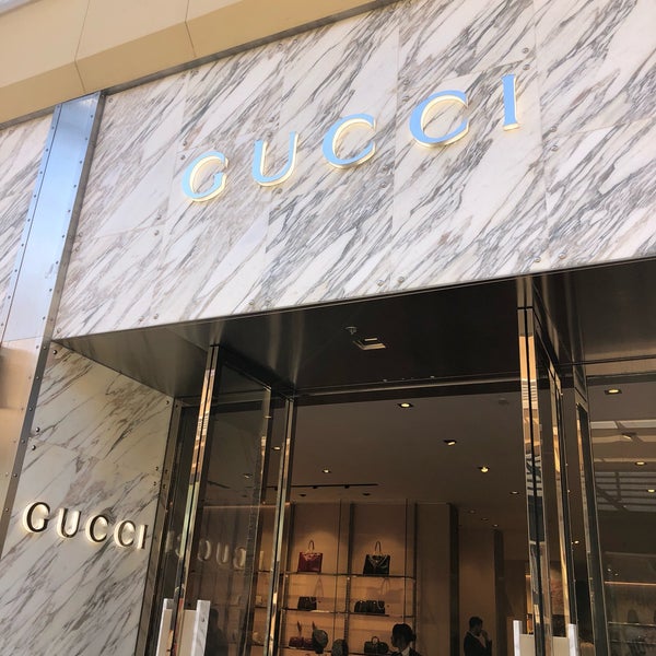 gucci store fashion valley