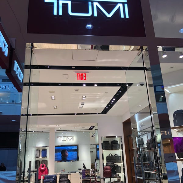 tumi westfield mall