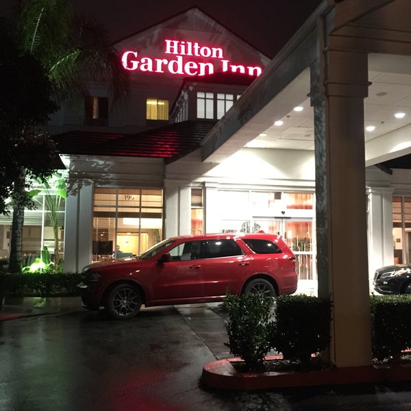 Das Foto wurde bei Hilton Garden Inn Arcadia/Pasadena Area von Tony G. am 2/11/2017 aufgenommen