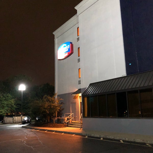 Photo taken at Fairfield Inn &amp; Suites Parsippany by Tony G. on 8/19/2018