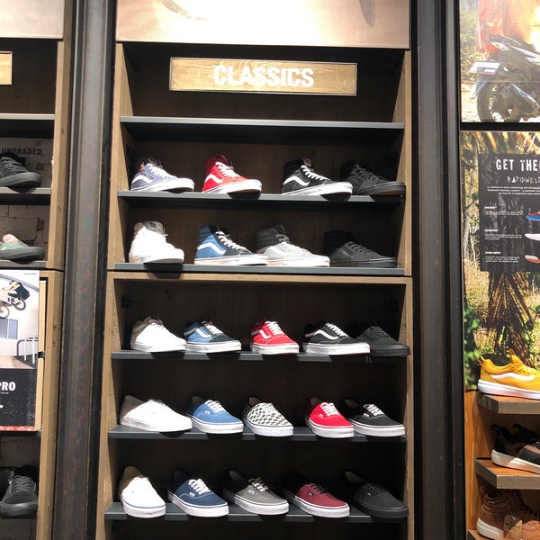 vans store sacramento