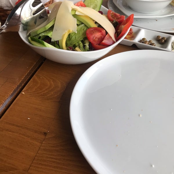 Avokado salata,pöç çorbası,Lokum