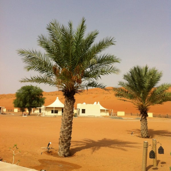 Foto scattata a Desert Nights Camp Al Wasil da kumowck il 8/14/2013