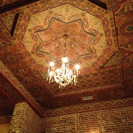11/18/2012 tarihinde David B.ziyaretçi tarafından Babylon Restaurant'de çekilen fotoğraf
