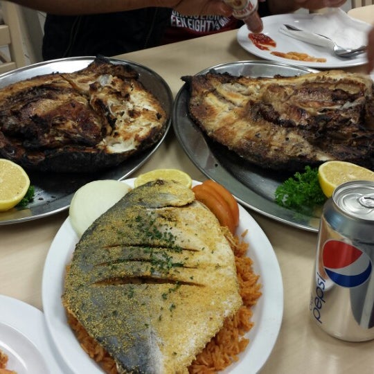 Photo taken at Nahrain Fish &amp; Chicken Grill by Wael A. on 1/1/2014