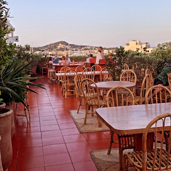 Foto tirada no(a) Gran Hotel Montesol Ibiza, por F… em 6/13/2022