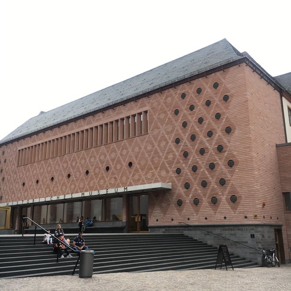 Photo taken at Museum für Moderne Kunst by TA/RN on 6/20/2018