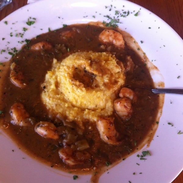 The shrimp & grits are delish. Also really enjoyed the fried green tomatoes. Nomz!