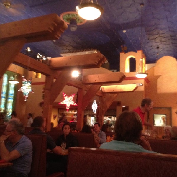Foto diambil di The Mission Restaurant oleh Martin T. pada 5/19/2013