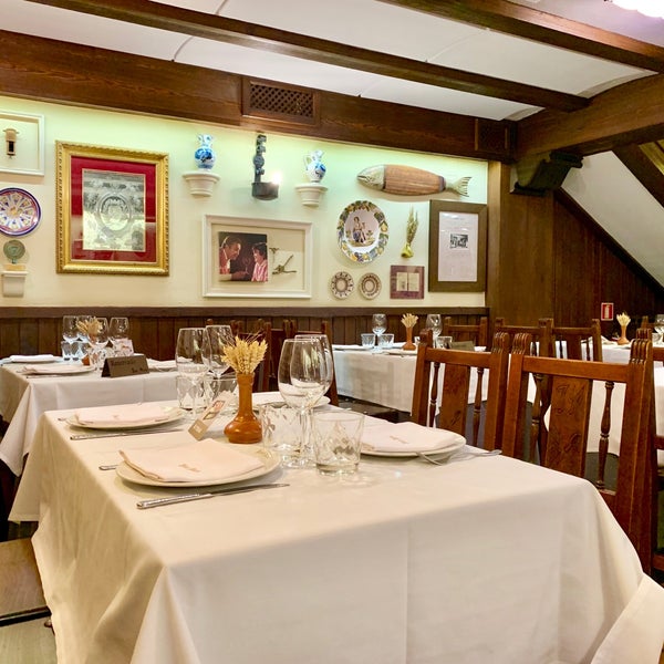Foto diambil di Restaurante José María oleh Pianopia P. pada 7/21/2019