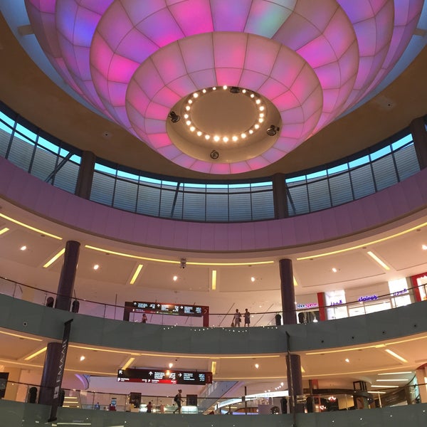 Foto tomada en The Dubai Mall  por Majid S. el 5/26/2015
