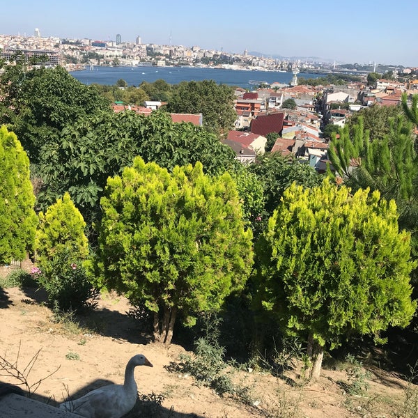 Foto diambil di Molla Aşkı Terası oleh Volkan Y. pada 7/30/2022