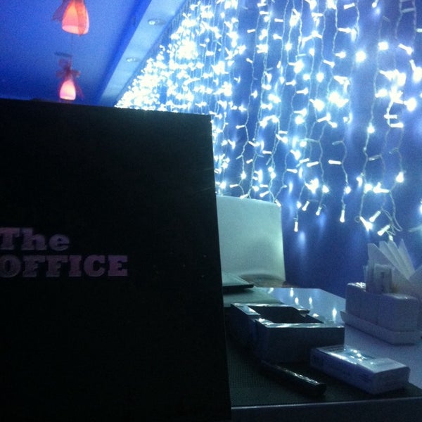 รูปภาพถ่ายที่ The OFFICE Nargilia Lounge โดย Анастасия Г. เมื่อ 12/21/2013