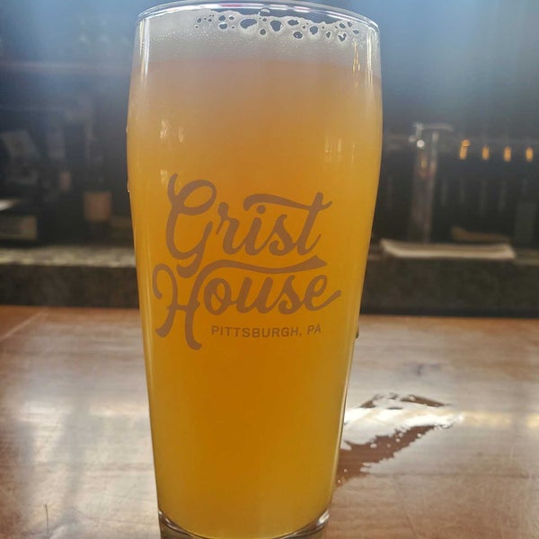 Photo taken at Grist House Craft Brewery by Frank P. on 2/4/2023