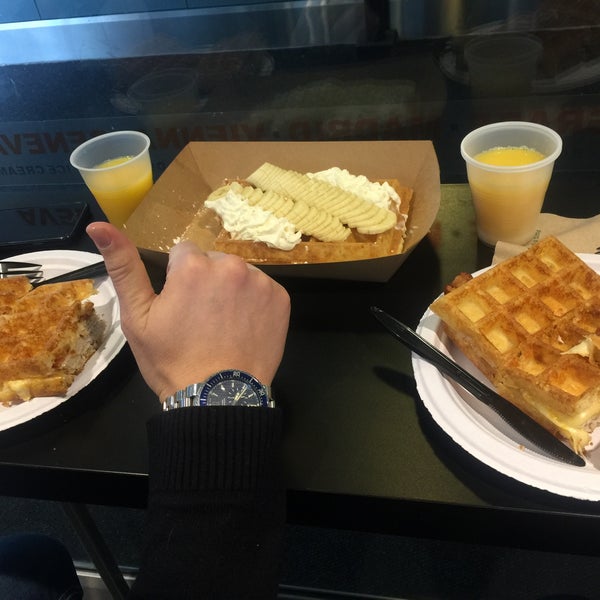 Super delicious waffle, friendly stuff and very cheap!