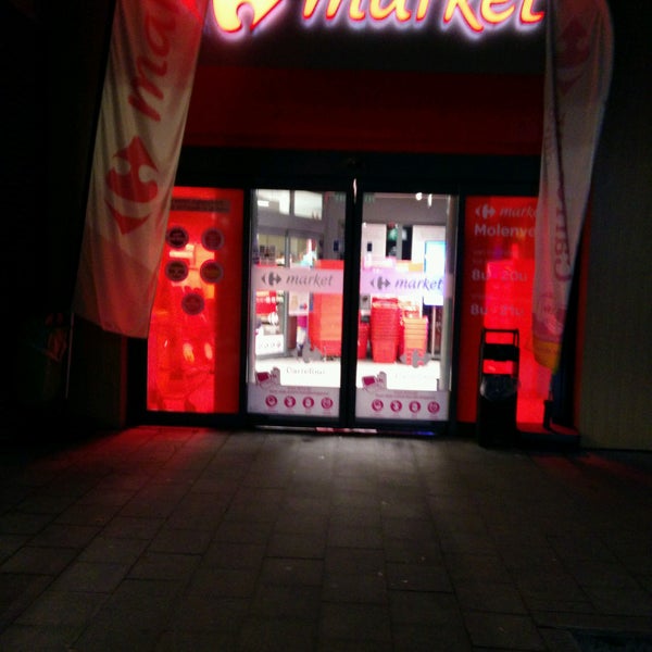 Carrefour Market Edegem Molenveldde Süpermarketda Fotoğraflar