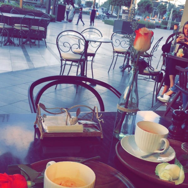 Foto diambil di Jolie Café oleh ابنة بطوطه pada 1/1/2019