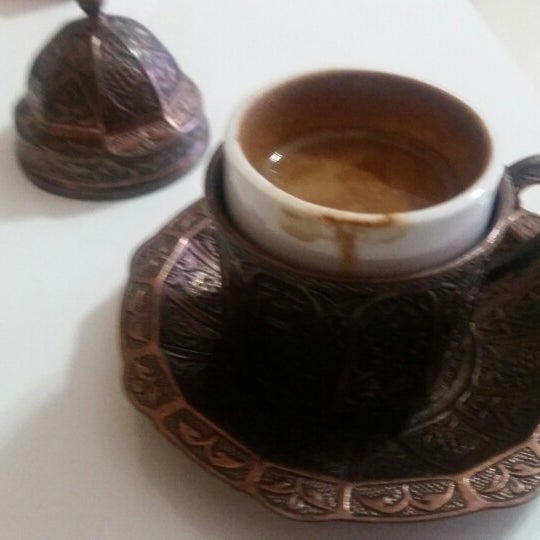 4/9/2015 tarihinde Neslihan K.ziyaretçi tarafından Ottoman Coffee'de çekilen fotoğraf