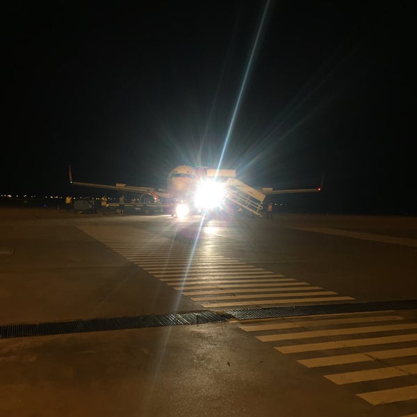 2/23/2015에 Rodrigo Chechia «.님이 Aeropuerto Internacional de Rosario - Islas Malvinas (ROS)에서 찍은 사진